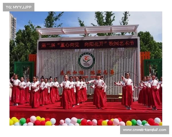五彩神箭音乐节与氆氇服饰秀精彩同期上演 彰显传统文化与现代艺术的完美融合 五彩神箭音乐节与氆氇服饰秀精彩同期上演 彰显传统文化与现代艺术的完美融合