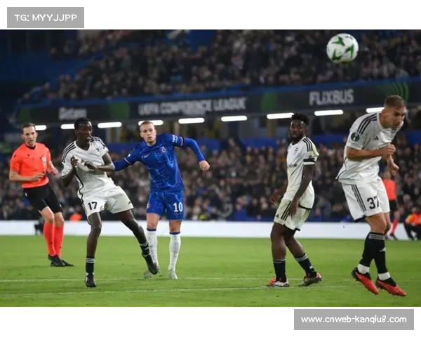 热刺切尔西曼联同积十七分 前四之争进入白热化阶段